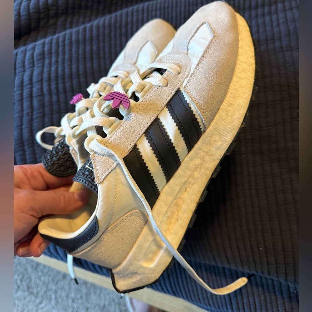 Adidas Retropy E5 Sneaker with Adidas charm
